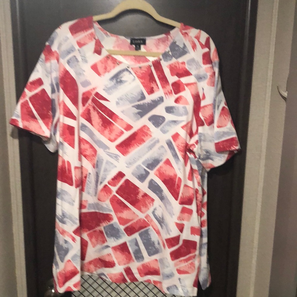 Red, white and blue top with silver bead accent around color. Size 1X